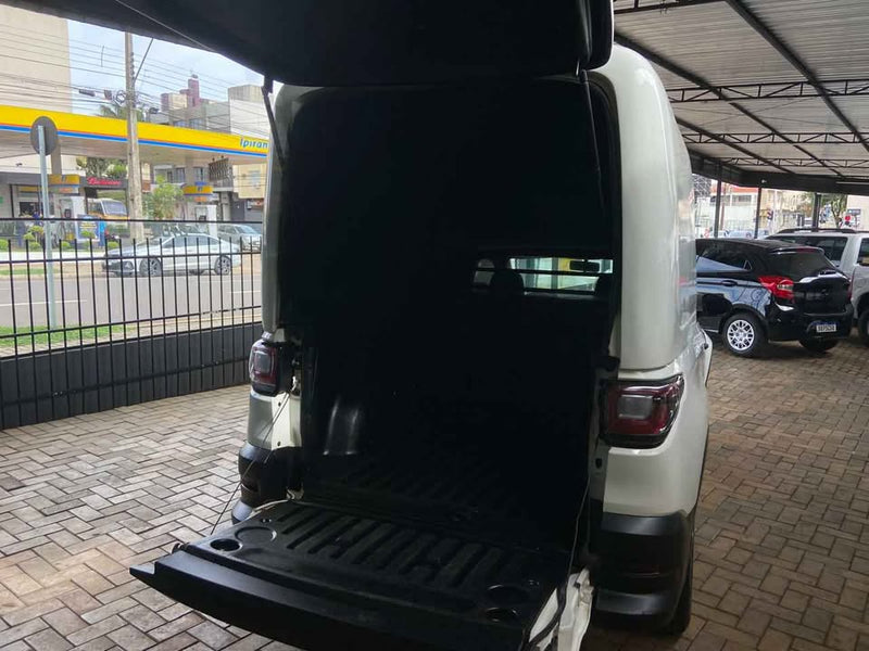 💥Fiat Strada 2023 Baú💥